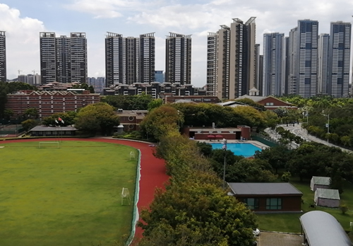 广州英东中学2栋公寓楼-1套10吨、3套5吨商用空气能一体机项目